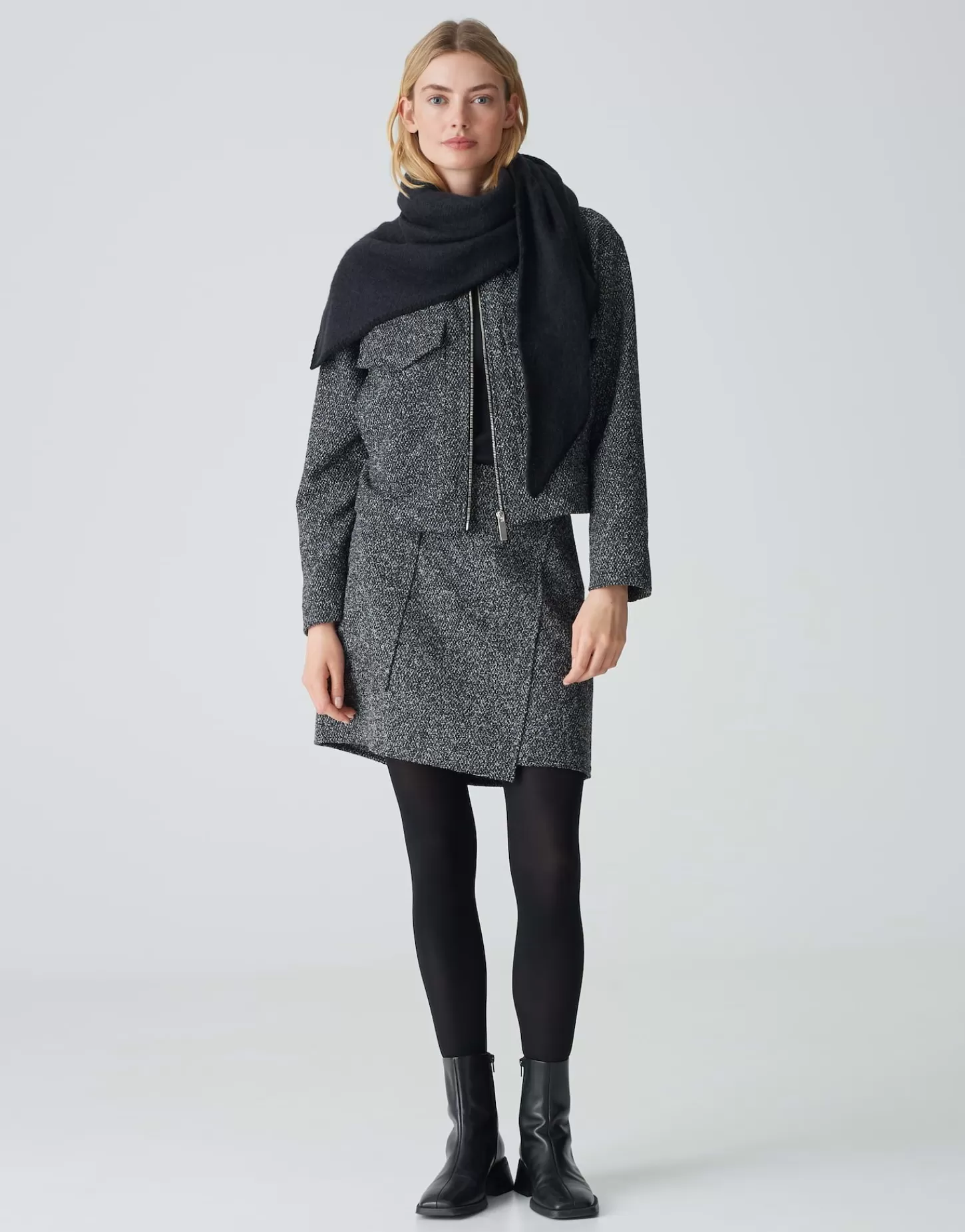 DAMES OPUS Doek Amadsi Scarf Zwart Online Bestellen