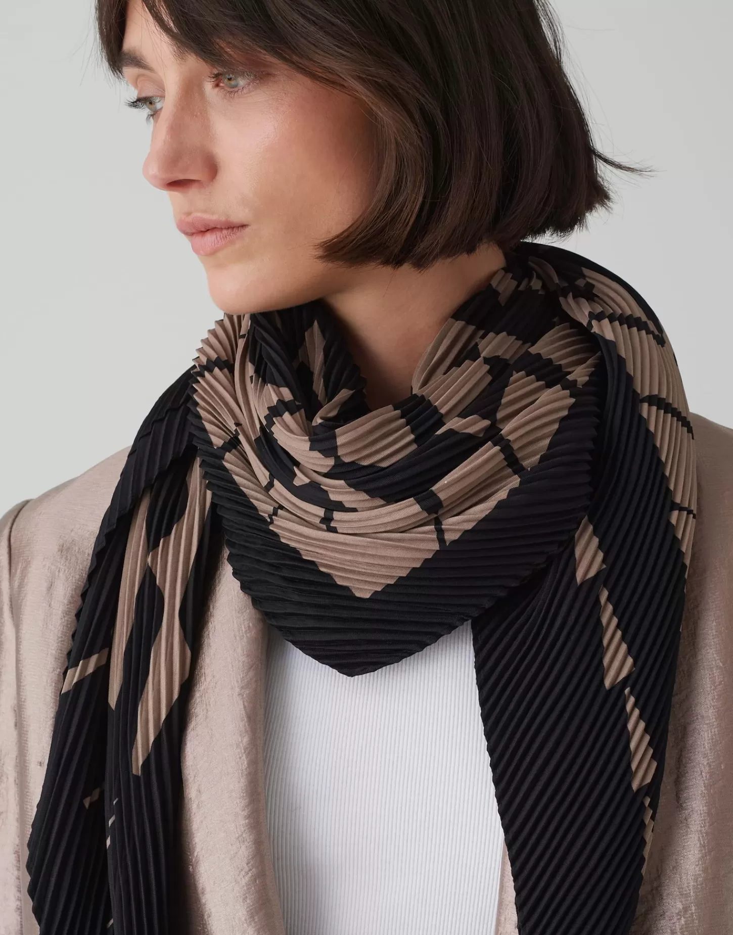 DAMES OPUS Doek Awirla Scarf Zwart Online Bestellen